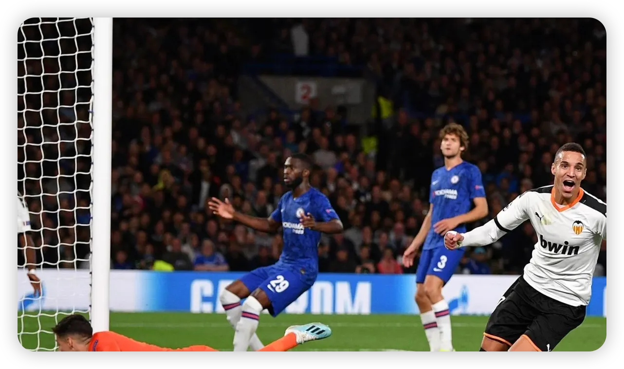 Valencia Edges Past Lyon in Tense Encounter