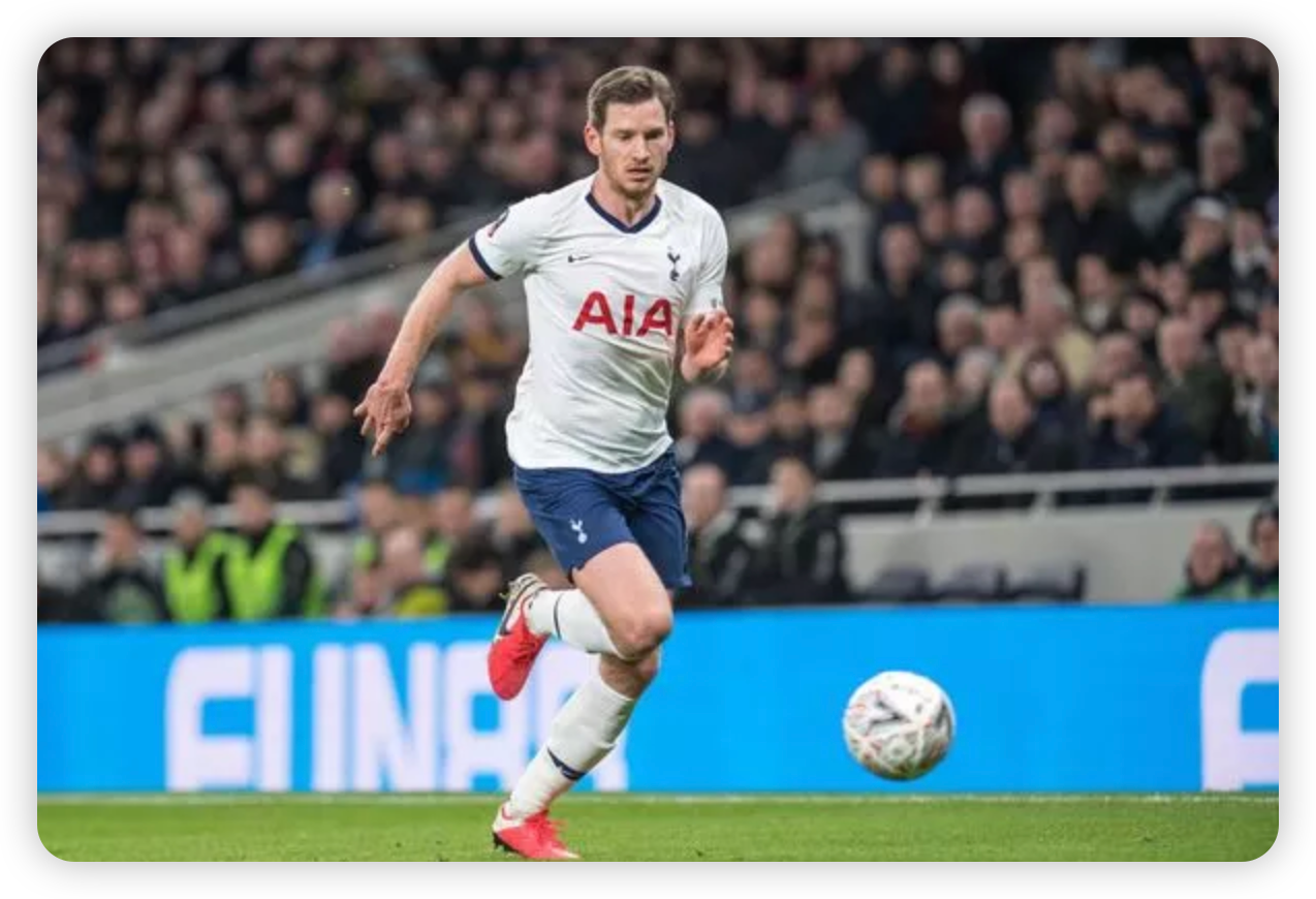 Belgian Defender Puts Speculation to Rest